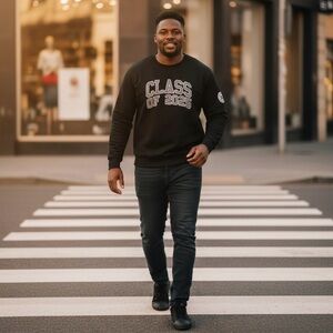 Jestens Black Class of 2025 Men's Sweater size Medium